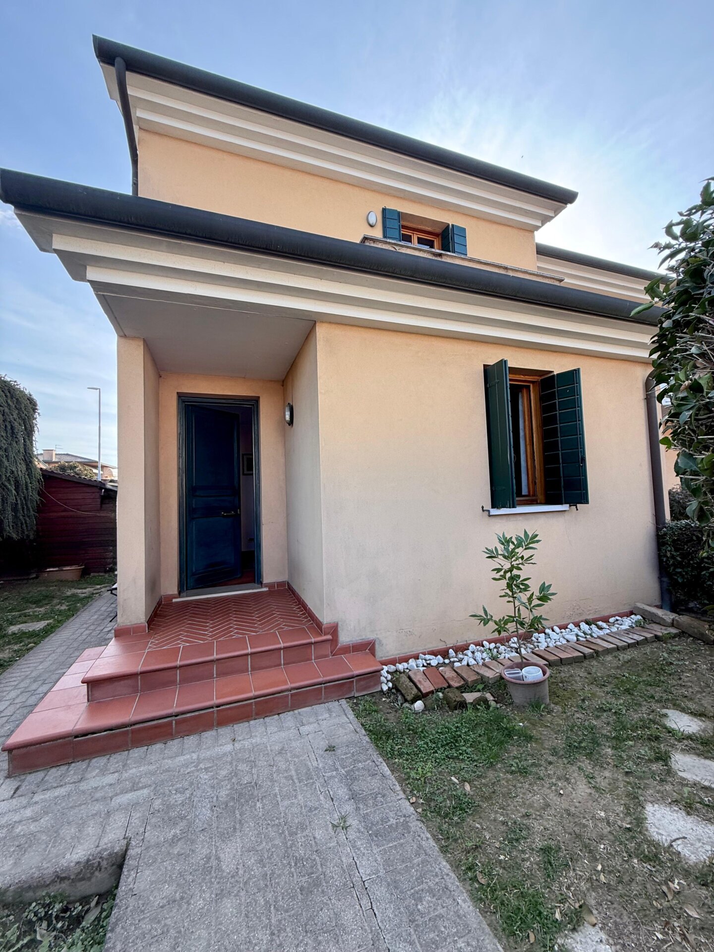 AMPIA PORZIONE DI TESTA DEL 1992 A SPINEA - FS Immobiliare