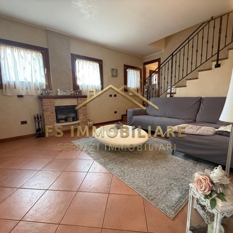 PORZIONE DI BIFAMILIARE DI RECENTE COSTRUZIONE - FS Immobiliare